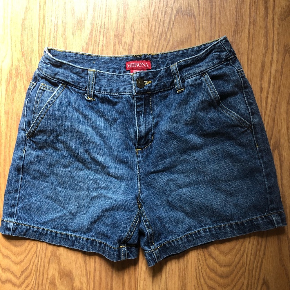 🎉5/$25!!!! 🎉
[Merona] Denim shorts